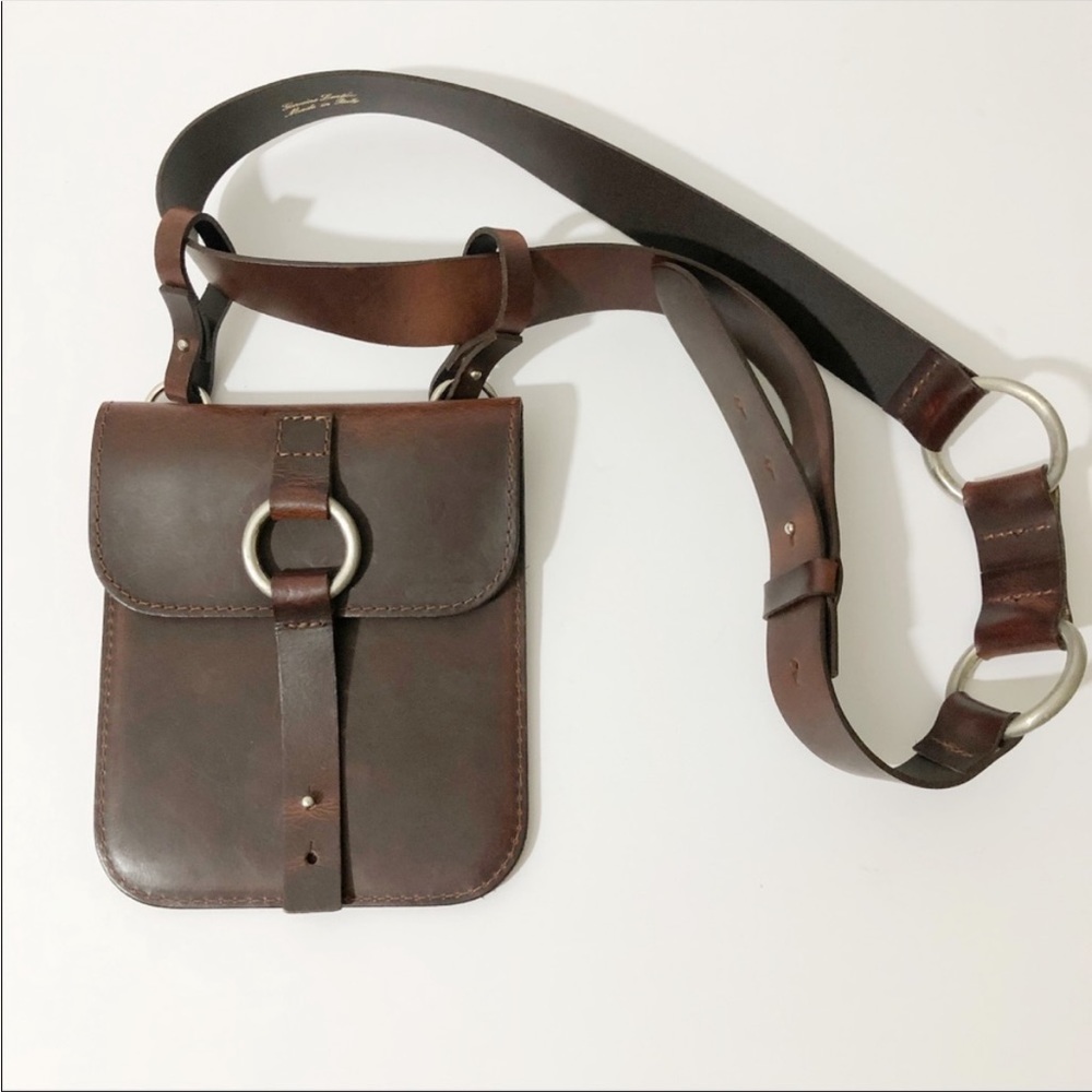 NEW Details Leather Mini Messenger Pouch Brown